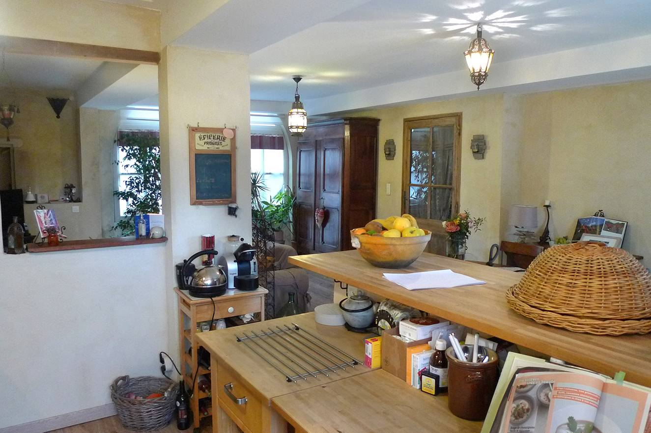 Maison de village A 10mn de Grignan proche commodités -VENDU PAR NOS SOINS